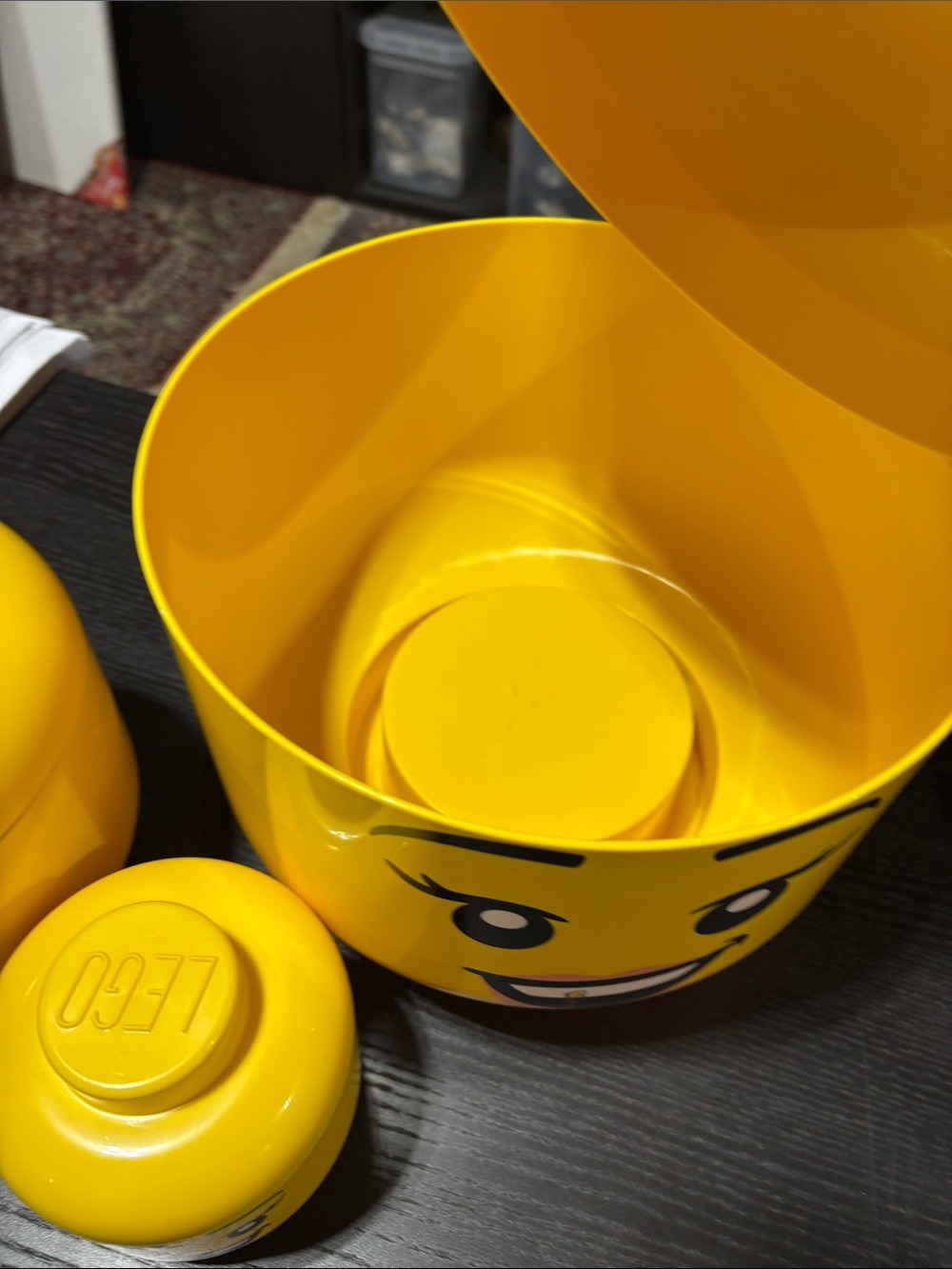 Lego Bright Yellow Smiling Minifigure Head Canister Trio - Picture 4 of 4